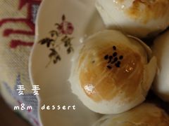 馅中馅蛋黄酥-麦麦点心铺(正荣·时代广场店)