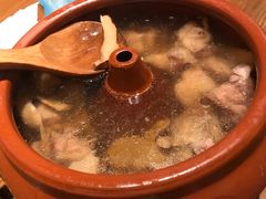 -云海肴·汽锅鸡·云南菜(天山百盛优客店)