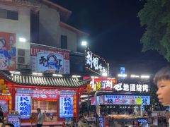 -刘姐啤酒鱼民族演艺餐厅(西街总店)