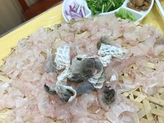 -官塘陈记鱼生·潮汕砂锅粥·牛肉火锅(潮枫路总店)