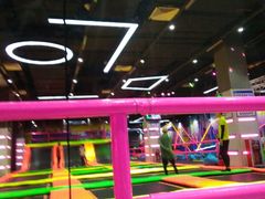 -酷跳蹦床主题公园(万胜广场店)