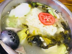 -泸州酸菜豆花火锅川师店