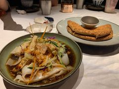 羊毛工镇凉皮-丝路金桃·新疆菜(徐汇店)