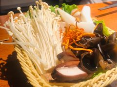 菌菇拼盘-黑鸡小馆(金源店)