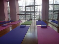 -雅米拉艺术中心(少儿舞蹈培训)