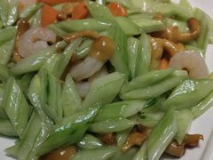 -老码头黑皮肘子锅包肉(赣水路店)