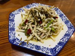 太湖芦苇根炒肉丝-呼吸森林·生态农庄农家乐私房菜