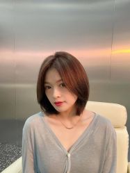 -Tloml salon