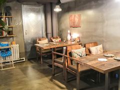 大堂-HIGH FIVE哈福手工汉堡(桂林路店)