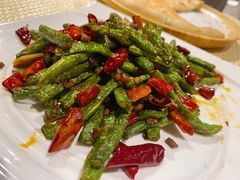 干煸四季豆-巴扎美食·新疆菜·西域歌舞表演餐厅(新疆大厦店)