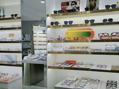 -视野联行眼镜蔡司·依视路官方授权店(顺城店)