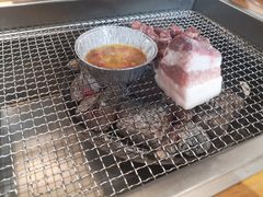 五花肉-肉甲韩国木炭烤肉(新壹街1店)