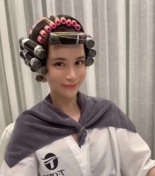 -AYO SALON