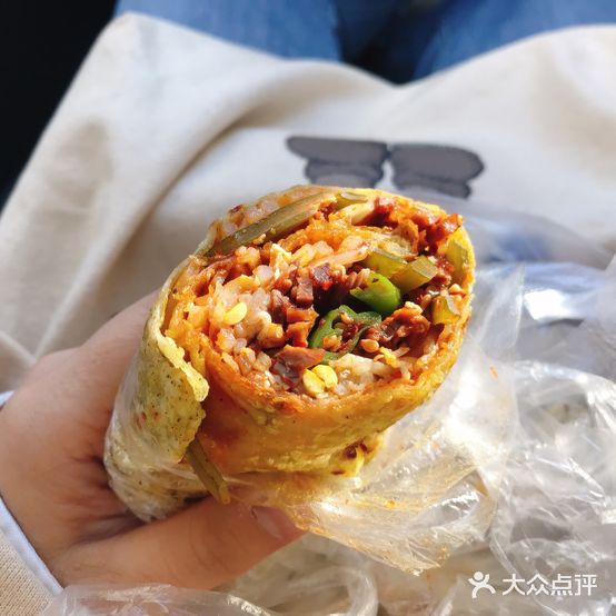 寻来香小吃店现烙狗浇尿饼