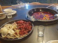 -小志家.野生菌鲜切牦牛肉牛杂火锅