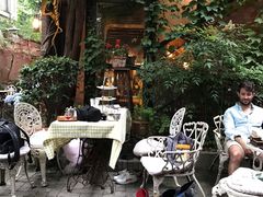 -古董花园(思南路42弄小区店)