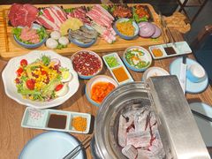 -明洞阿姨·韩式酱蟹烤肉·创意料理(三元桥店)