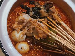 冷锅串串红汤-茅庐川菜(青岛凯德店)