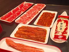 -渝水岸·鲜货火锅(新村7店)