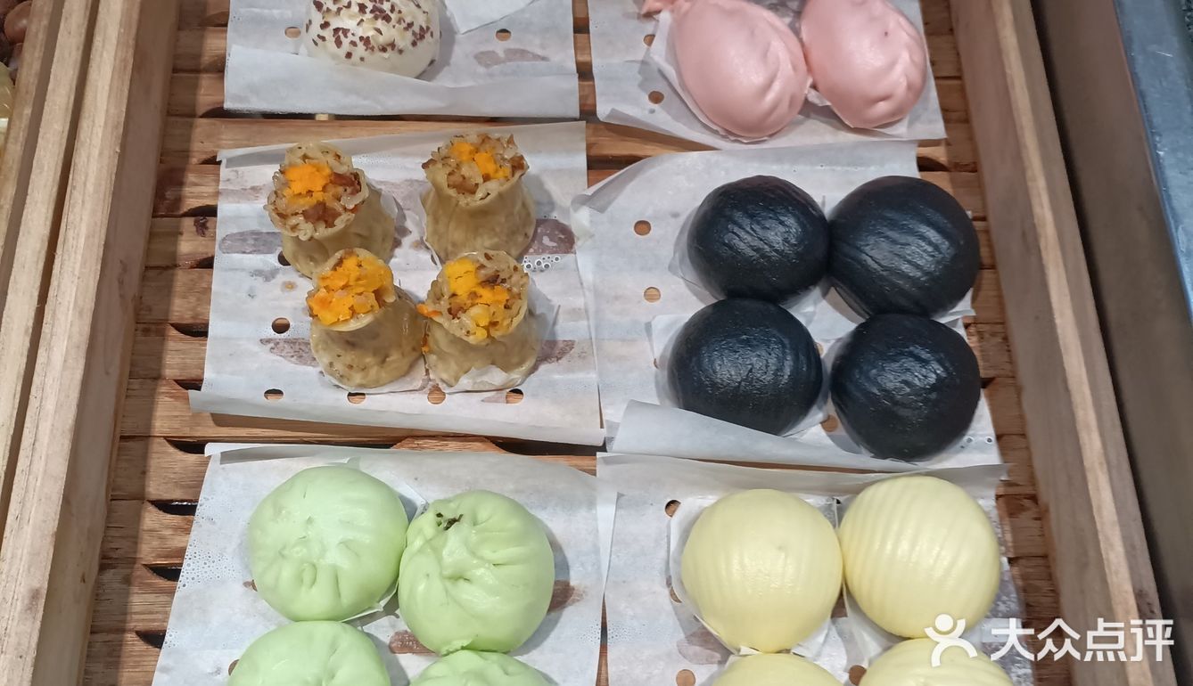 平时这个自助是没有的要单独点，今天即位一人送一个品尝