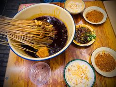 -拈签一笑黄牛肉辣卤串串