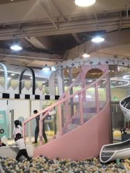 -多多淘儿童体验中心(重庆来福士店)
