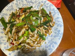 -魏铭鱼头捞饭(晋阳路店)