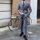 西装成套穿即显正式又看着气派