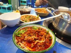 -马路边边麻辣烫(世纪金源店)