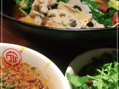 -万记麻辣烫国展总店