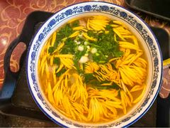 新鲜菊花-火烧房子菊花米线(兴盛路店)