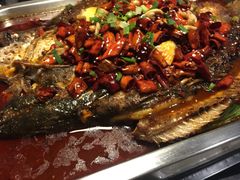 -鸣记脆皮烤鱼·海鲜烤鱼(三八广场店)