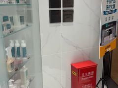 -福奈特洗衣洗鞋(宝华广场店)
