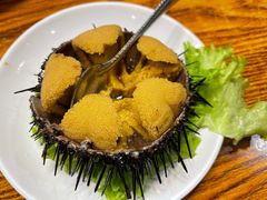 生吃海胆-海味当家·蒸锅海鲜(中山广场创始店)