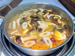 -花菇朵 ll 野生菌火锅·精品云南菜(后沙峪店)