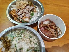 -地道战卤粉(名牌大厦店)