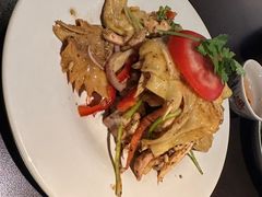 -大头虾越式风味餐厅(光明广场店)