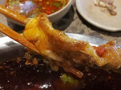 -肖肖酸萝卜鱼火锅(总店)