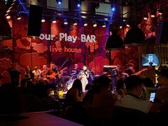 -FOUR PLAY BAR
