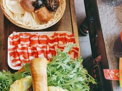 -醉董牛川派鲜肉自选火锅(烟台店)