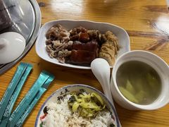 -明姨仔潮汕美食·碳炉猪脚·汕尾牛腩饭·起片鸡煲(起义路店)