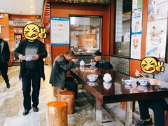 -吾穆勒蓬灰牛肉面·清真(北滨河中路店)