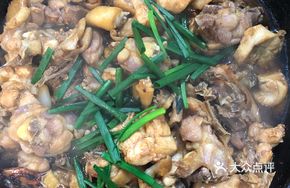 Signature Sand Ginger Stir-fried Orchard Chicken