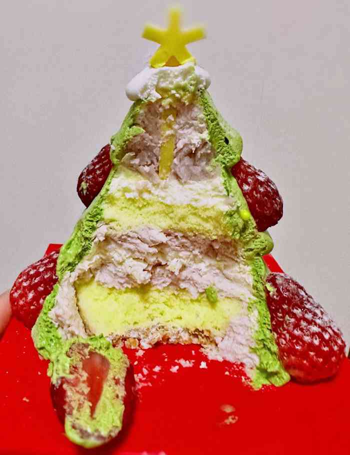 好利来(虹桥天地lab主题店)-"好利来的蛋糕真的很绝98三个朋友过