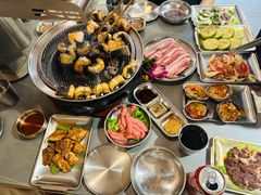 -围炉肉舍•炭烤活鳗•丹东海鲜烤肉(步行街店)