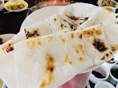 腾冲饵块粑粑-朝伟清真铜瓢牛肉馆(三十年老·店)