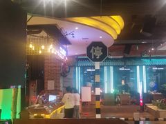 大堂-河坝烧烤串城(金达莱店)