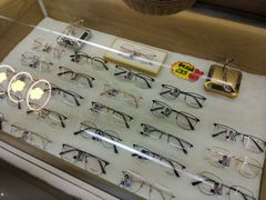 -视野联行眼镜·蔡司·控优点授权(长白万象汇店)