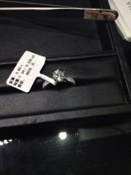 -威德钻石-克拉钻大本营(南京东路店)