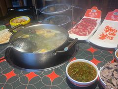 -南城十里潮汕鲜牛火锅·鲜虾生滚粥(融汇老商埠店)